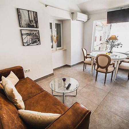 Downtown Luxury Apartments With Hot Tub Vodice Rom bilde