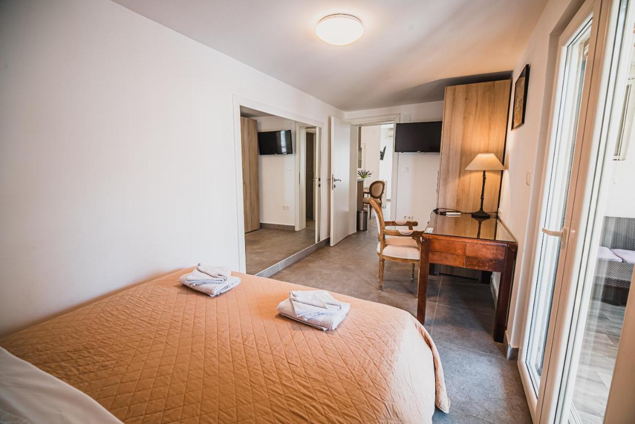 Downtown Luxury Apartments With Hot Tub Vodice Eksteriør bilde
