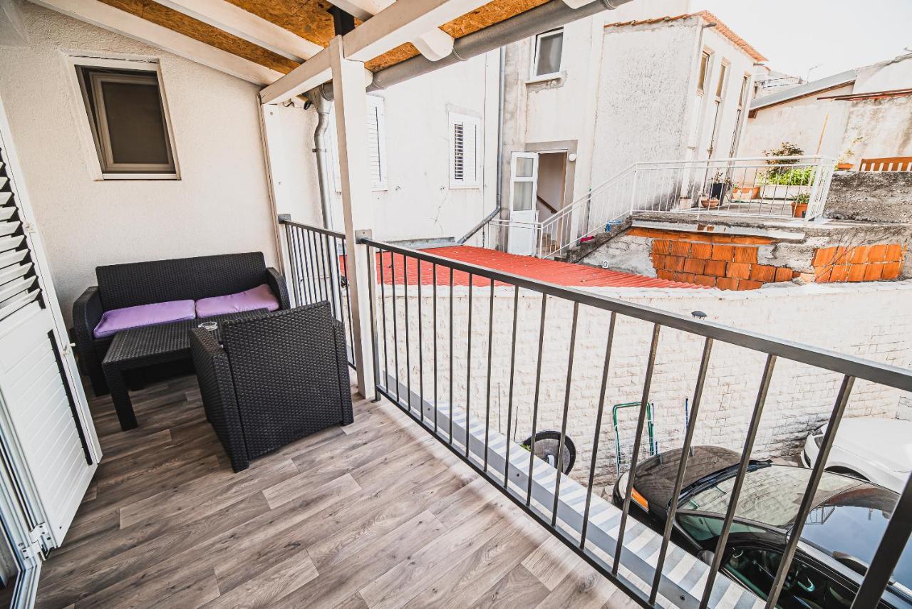 Downtown Luxury Apartments With Hot Tub Vodice Eksteriør bilde