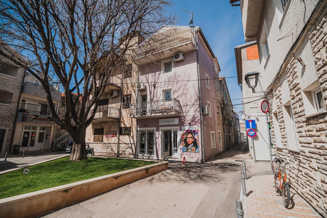 Downtown Luxury Apartments With Hot Tub Vodice Eksteriør bilde
