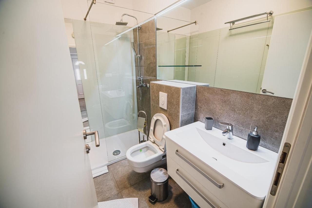 Downtown Luxury Apartments With Hot Tub Vodice Eksteriør bilde