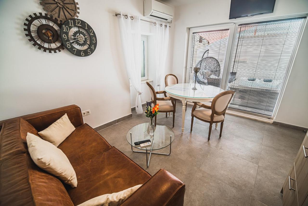 Downtown Luxury Apartments With Hot Tub Vodice Eksteriør bilde