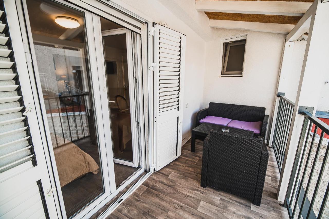 Downtown Luxury Apartments With Hot Tub Vodice Eksteriør bilde