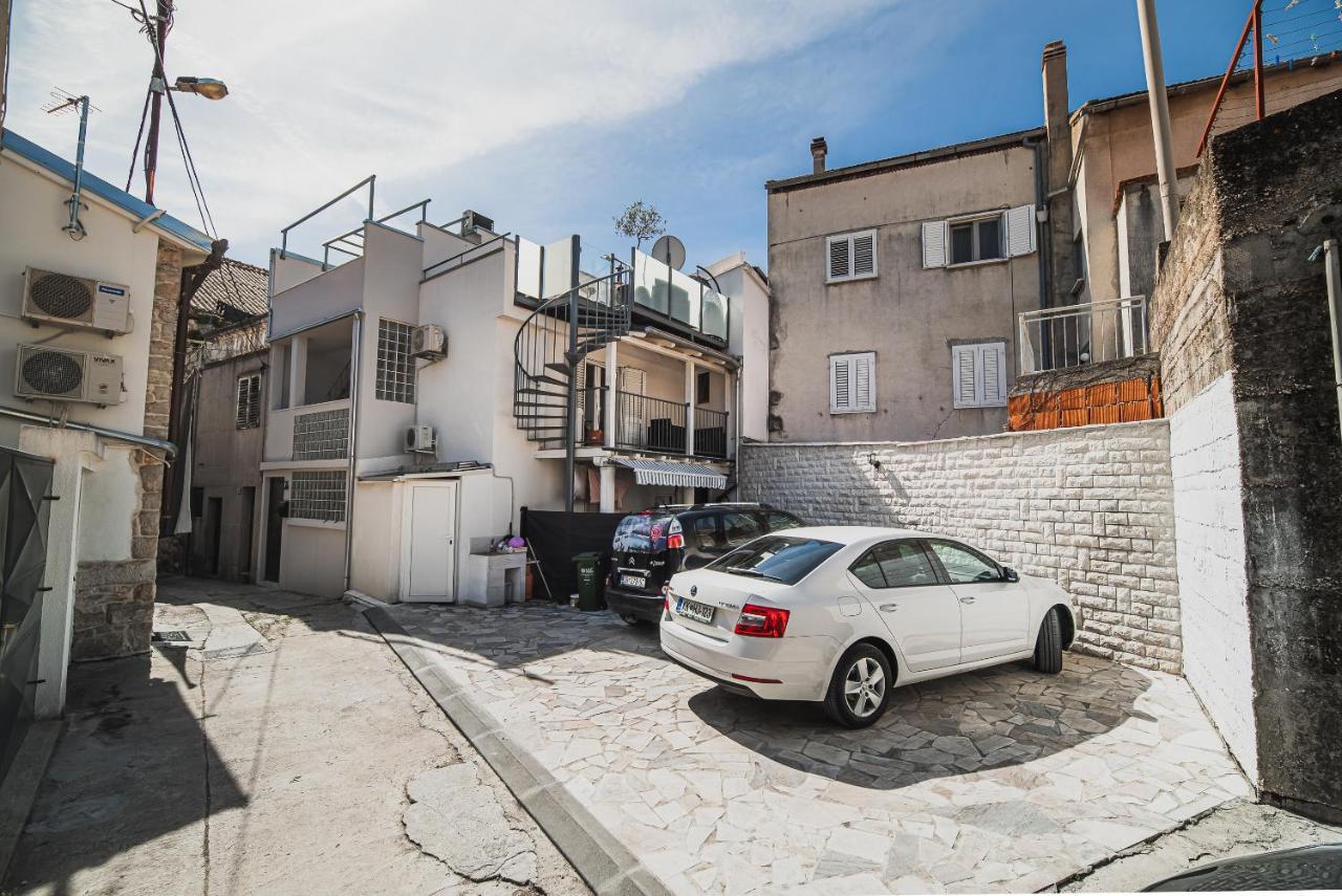 Downtown Luxury Apartments With Hot Tub Vodice Eksteriør bilde