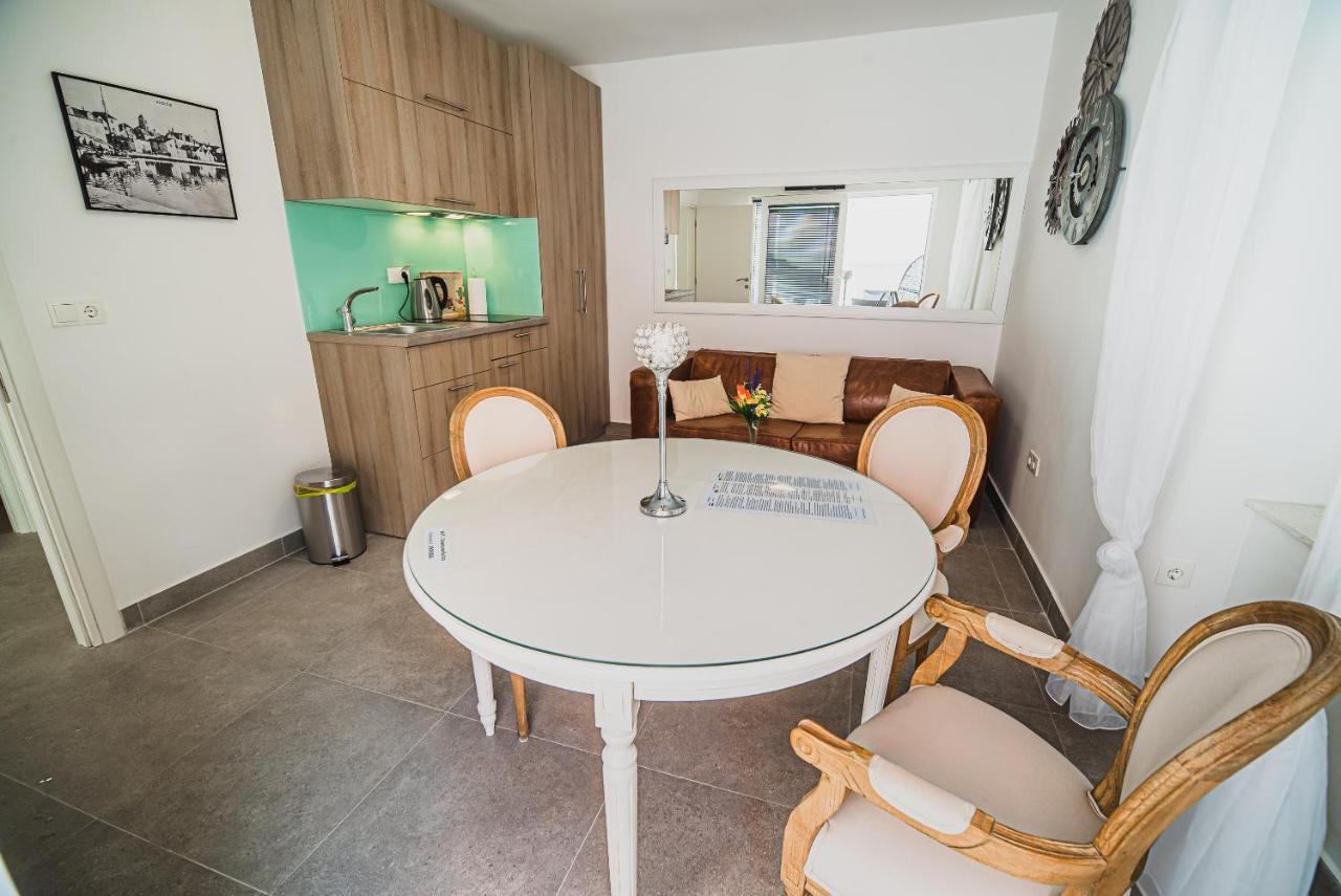 Downtown Luxury Apartments With Hot Tub Vodice Eksteriør bilde