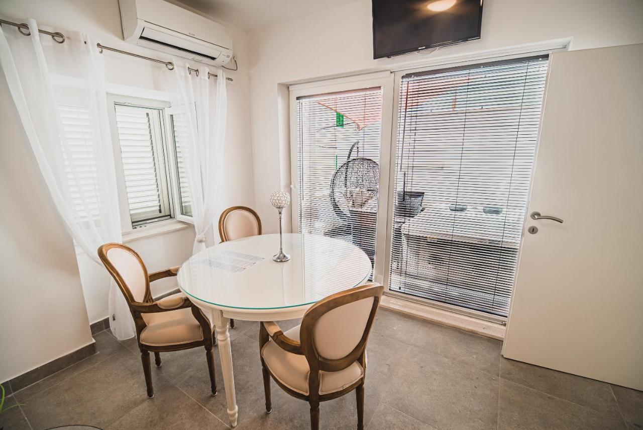 Downtown Luxury Apartments With Hot Tub Vodice Eksteriør bilde