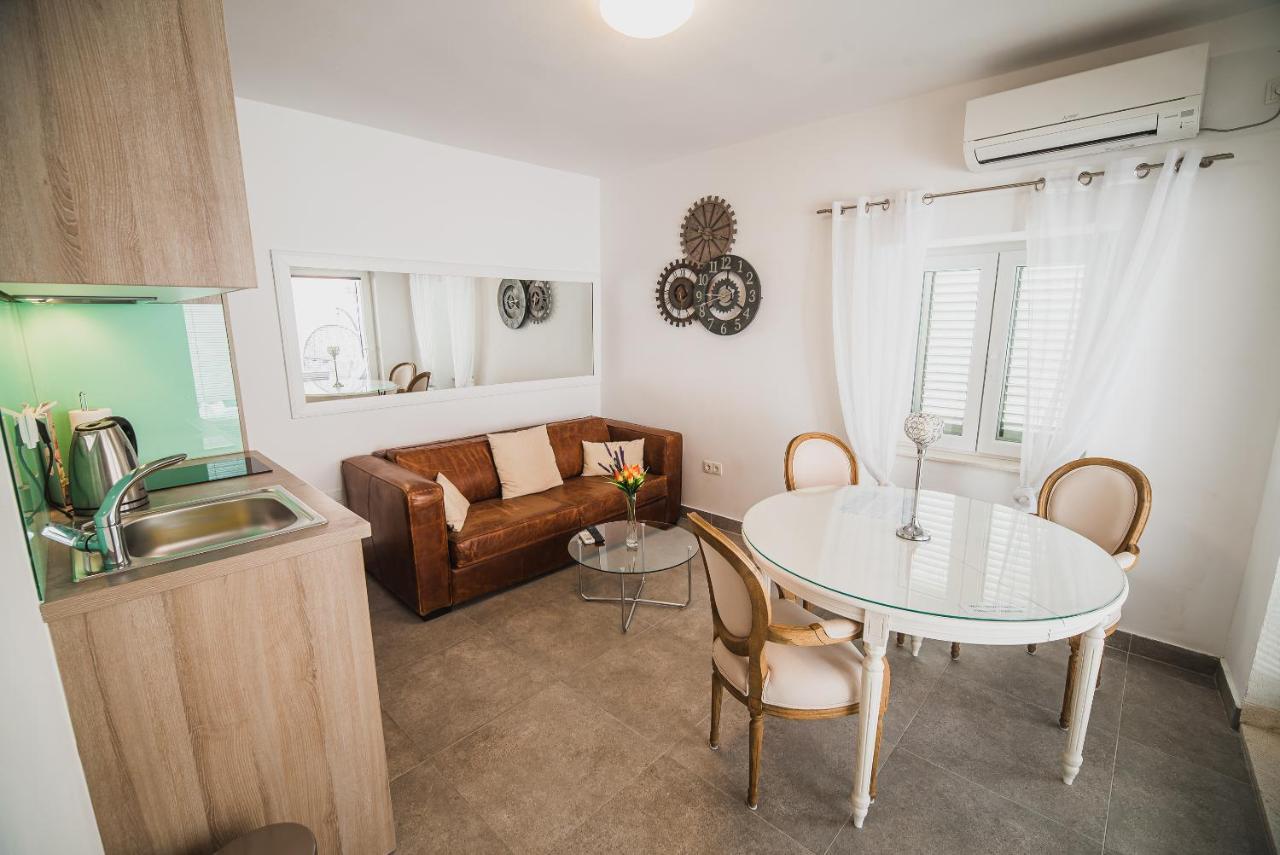 Downtown Luxury Apartments With Hot Tub Vodice Eksteriør bilde