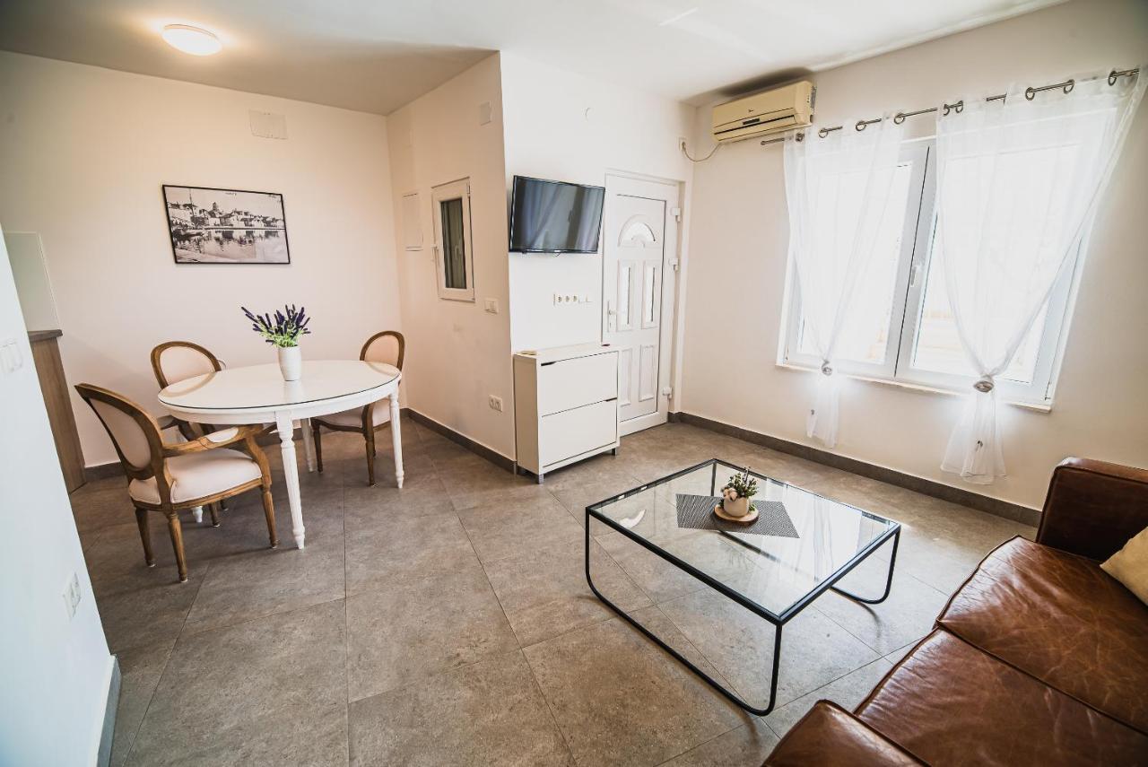Downtown Luxury Apartments With Hot Tub Vodice Eksteriør bilde