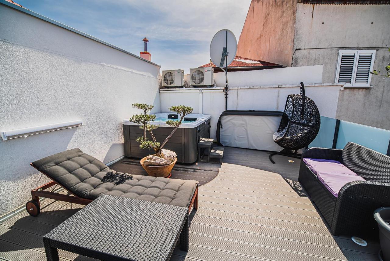 Downtown Luxury Apartments With Hot Tub Vodice Eksteriør bilde