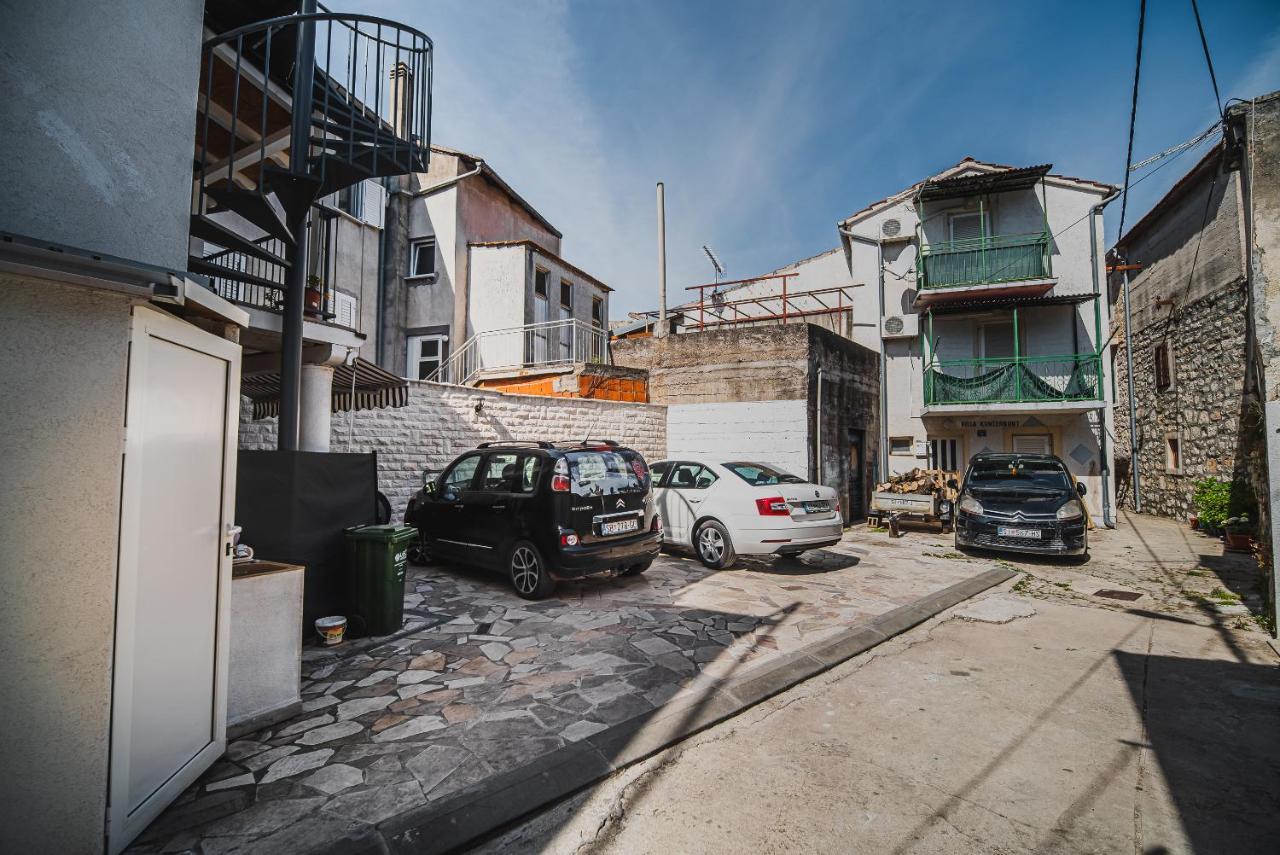 Downtown Luxury Apartments With Hot Tub Vodice Eksteriør bilde