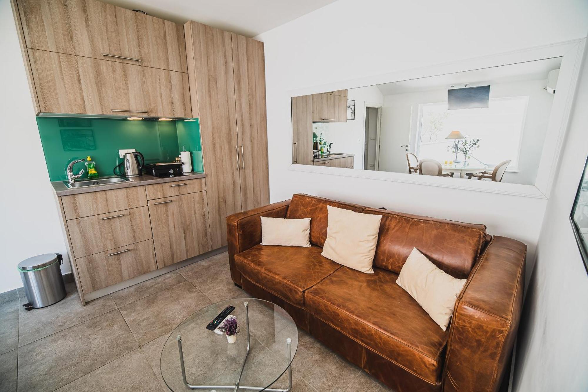 Downtown Luxury Apartments With Hot Tub Vodice Rom bilde