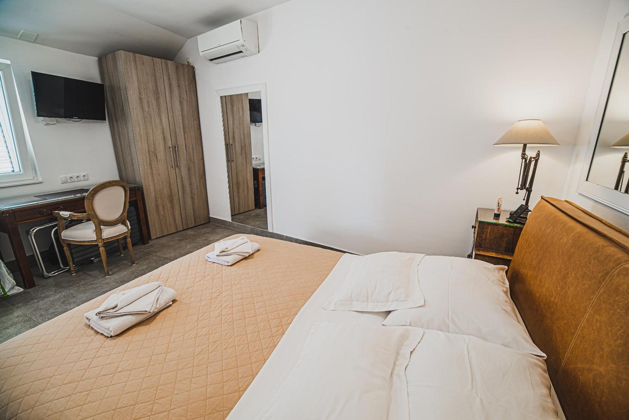 Downtown Luxury Apartments With Hot Tub Vodice Rom bilde