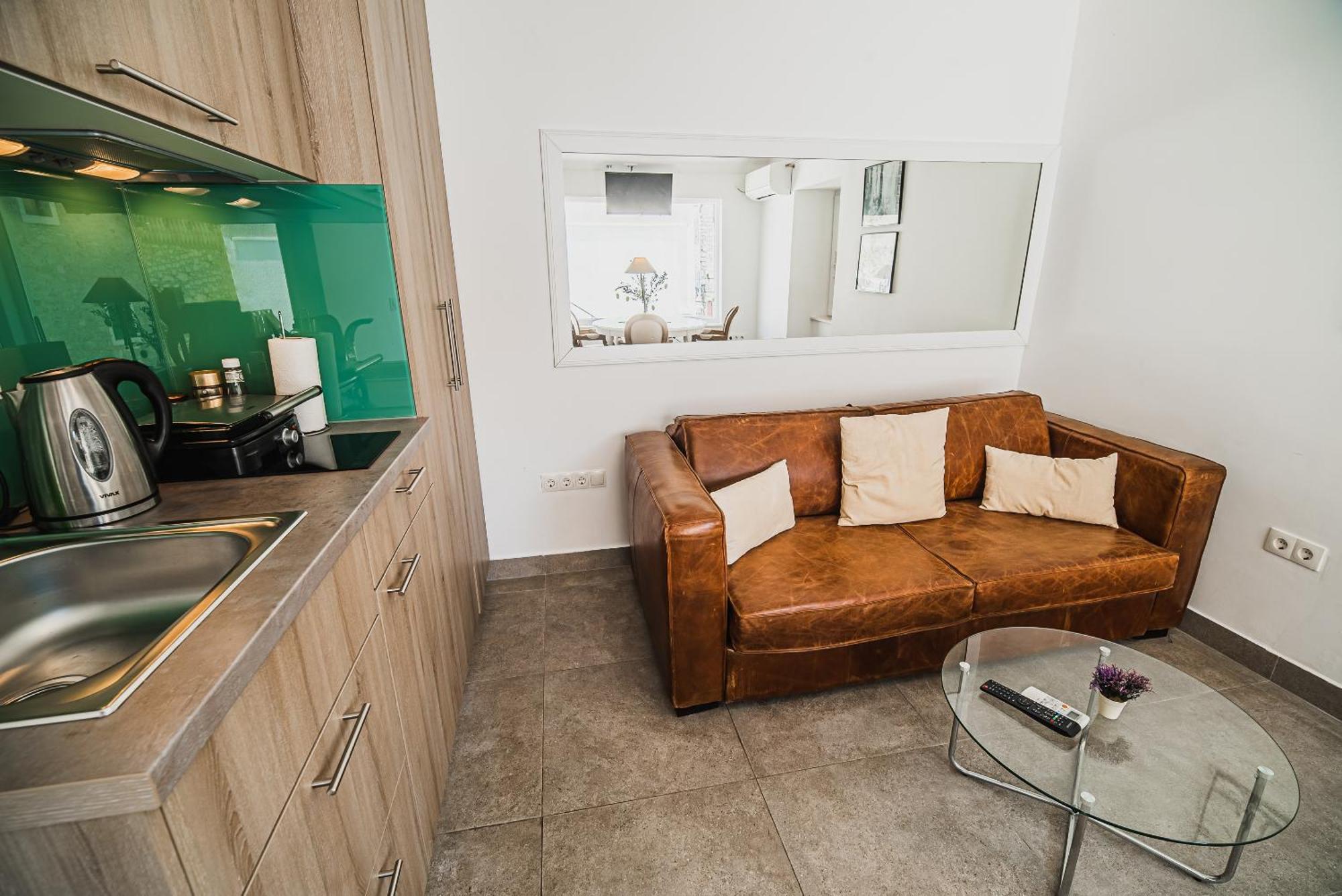 Downtown Luxury Apartments With Hot Tub Vodice Rom bilde